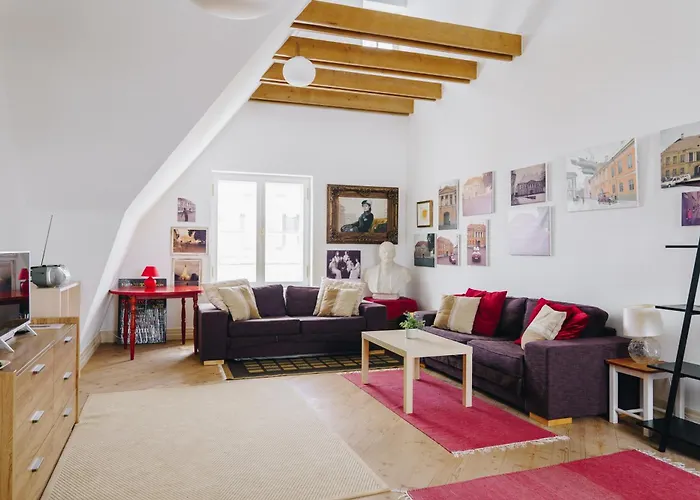 Dream Stay - Art Gallery Family Apartment With 2 Bathrooms